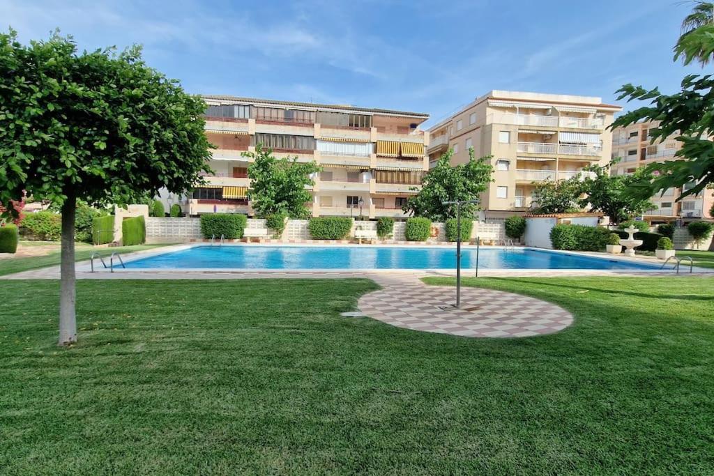 Bungalow Con Jardin Y Piscina Cerca De La Playa Oropesa del Mar Esterno foto