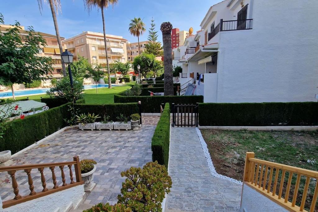 Bungalow Con Jardin Y Piscina Cerca De La Playa Oropesa del Mar Esterno foto